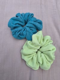 Image 4 of Cashmere Premium Scrunchie Set - Aqua & Lime