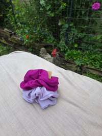 Image 3 of Merino Wool Premium Scrunchy Set- Magenta & Lavender 