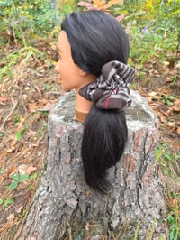 Image 4 of Cashmere Premium Scrunchy Set in Red & Brown Plaid