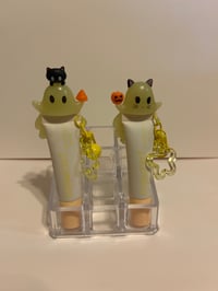 Image 3 of GHOSTEE LIPPIES