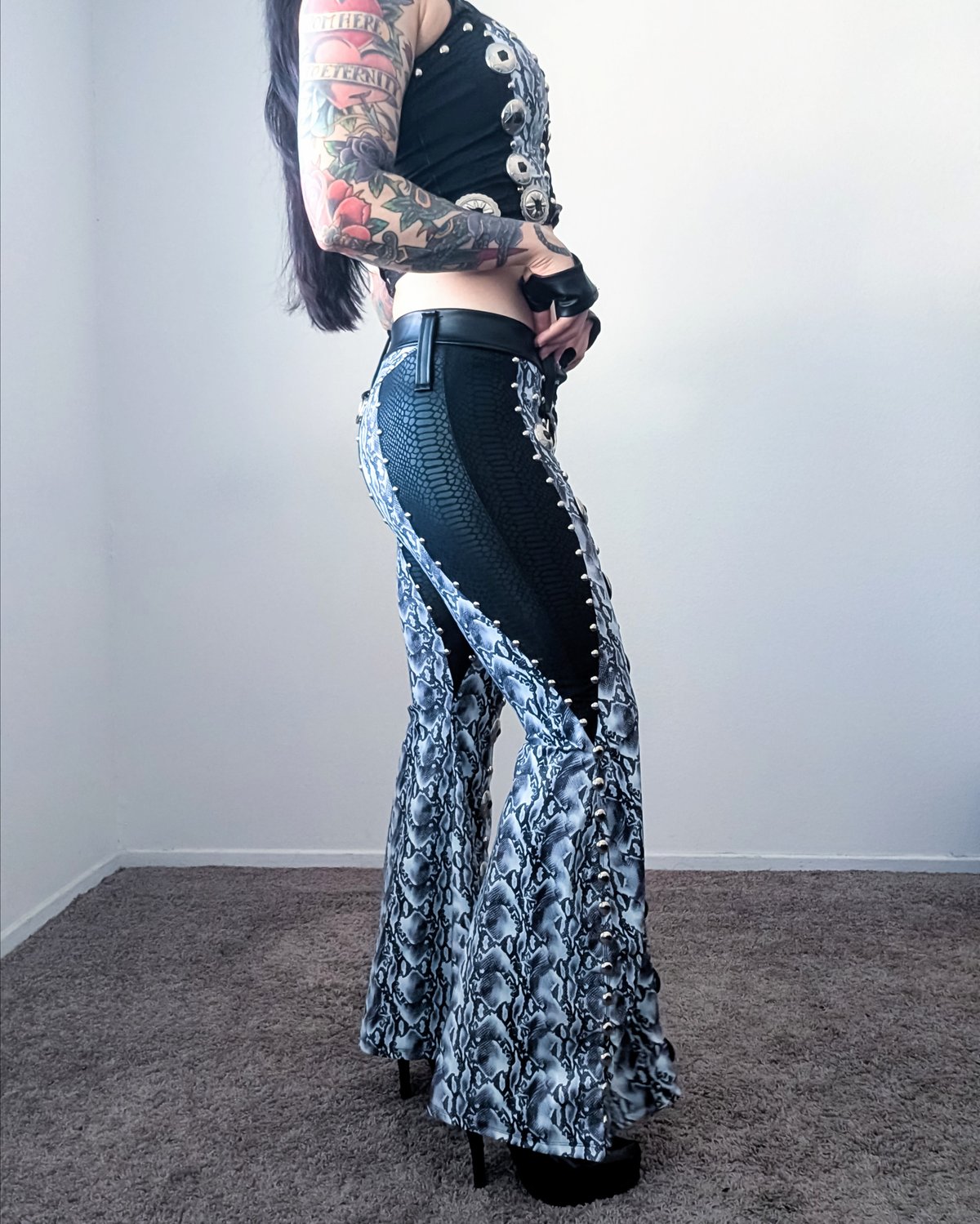 🔥20% OFF🔥White Snake Conchos & Chaps Bell-Bottoms