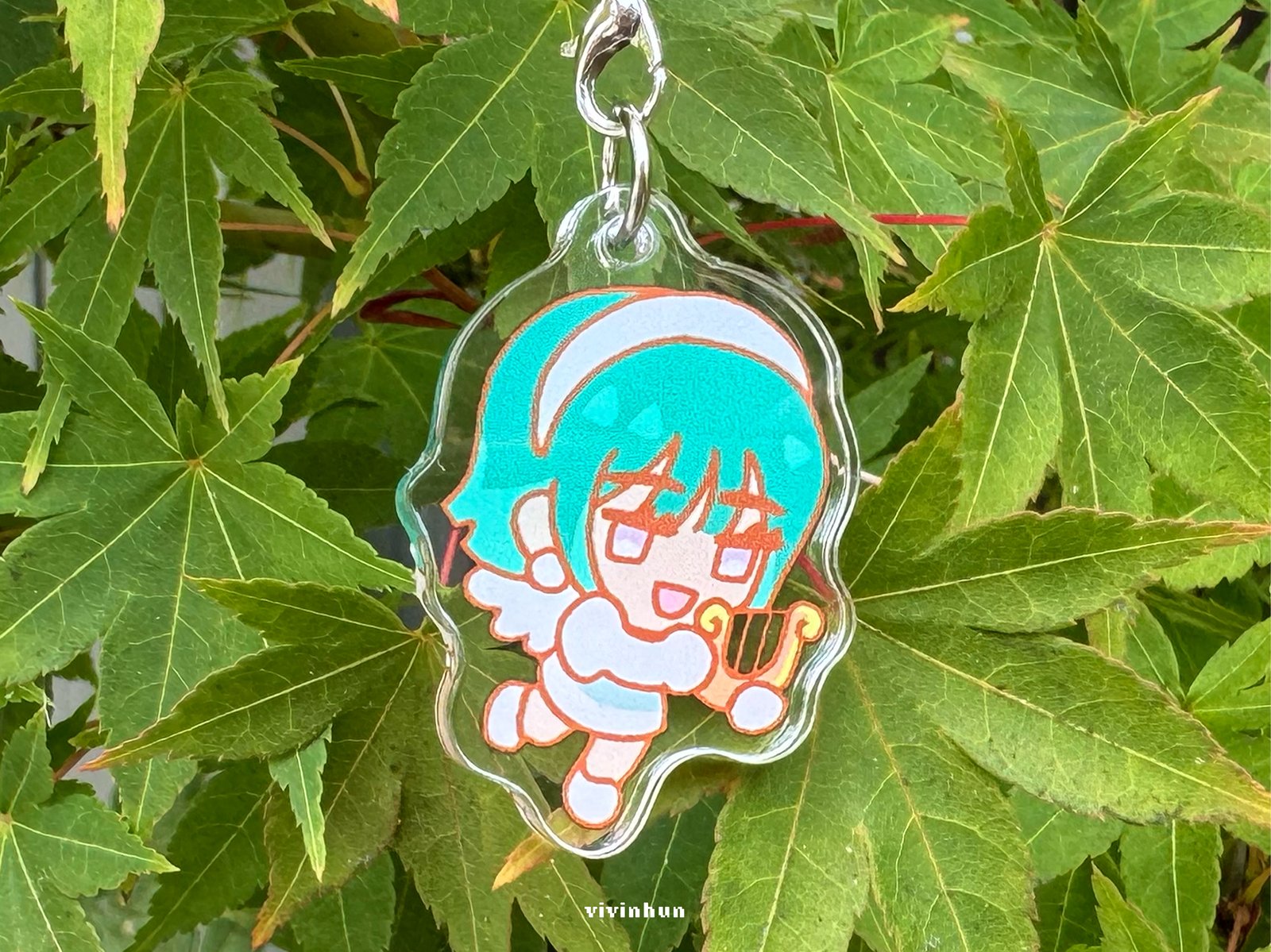 alien stage charm | vivinhun