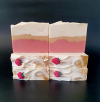 Image 2 of Strawberry Champagne 