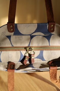 Image 3 of Caramel Specks Pebble Tote