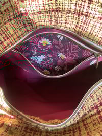 Image 4 of Retro Fabric Pebble Tote