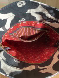 Image 4 of Black Beauty Olive Crossbody Purse - medium