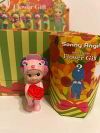 Image 2 of FLOWER SERIES MINI FIGURE