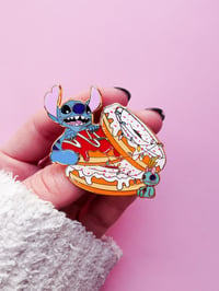 Image 3 of Pin's de noel 