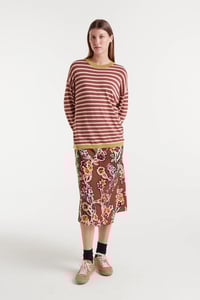 Image 4 of  Jersey cuello pico azul marrón y beige