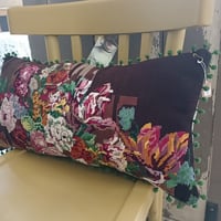Image 4 of Coussin canevas vintage bohème 