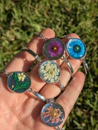 Image 1 of *NEW* Dried Flower w/Mustard Seed Bracelets