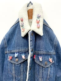 Image 2 of Sugoi Chikkoi Pin