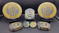Image 1 of Round Table V4 PUCKS