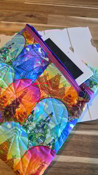 Image 3 of Four Nations - avatar themed hemmingway pouch