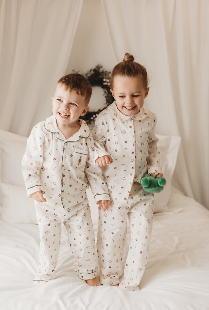 Image of Indoor Christmas mini session // Monday 10th November 2025 // £50 non refundable deposit