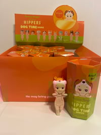 Image 1 of DOG TIME SERIES HIPPERS