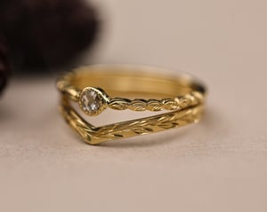 Image of 18ct yellow gold 3.0mm white rose-cut diamond ring (LON264)