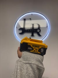Image 1 of BRAND NEW DEWALT 5AH BATTERY DCB205