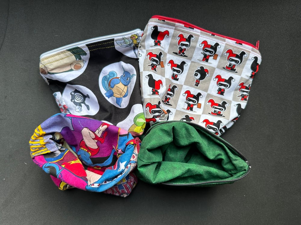 Image of Lined fabric zippered pouch