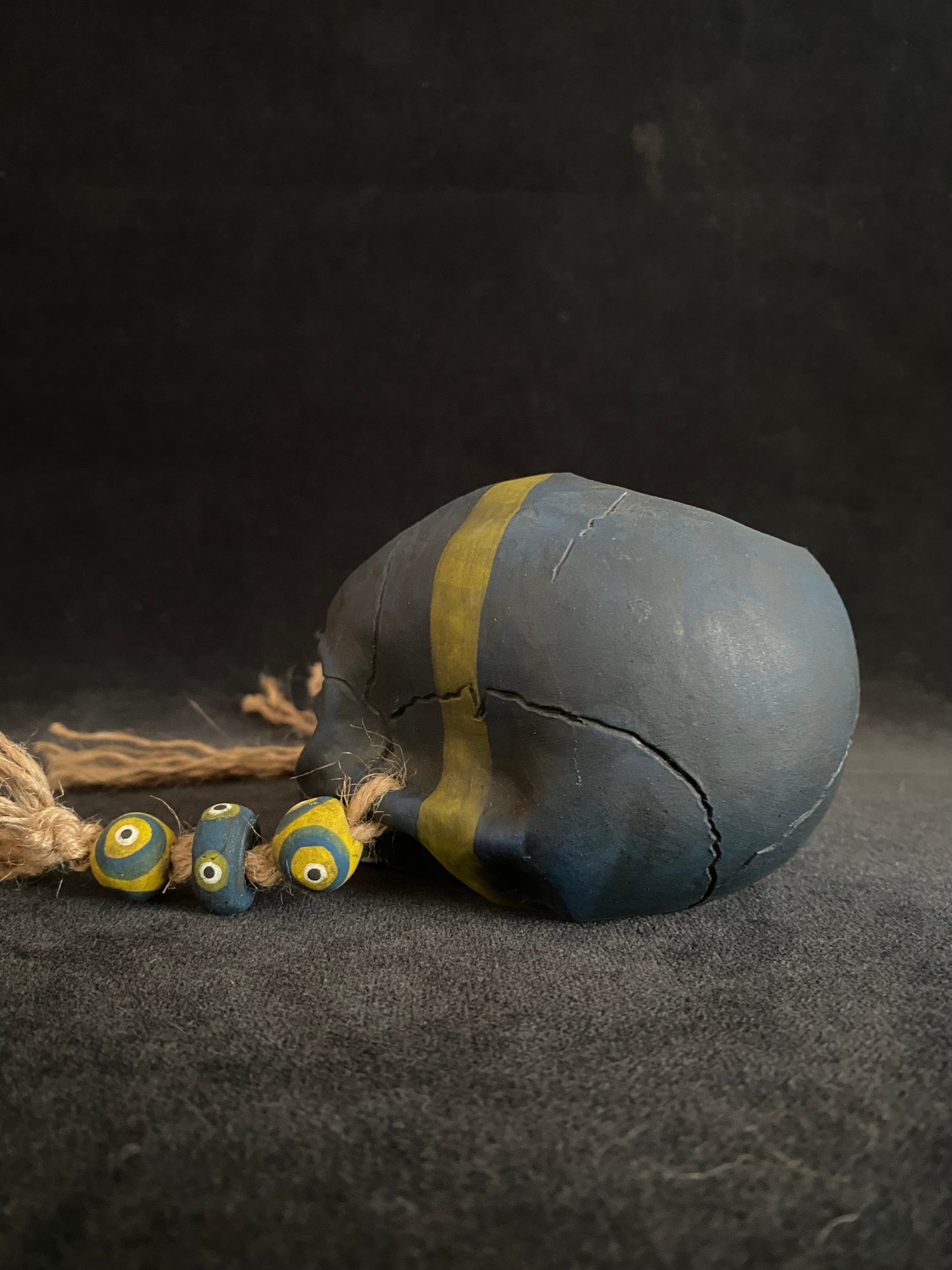 Image of Mini Weathered Blue and Yellow Trophy Skull Mug (ii)