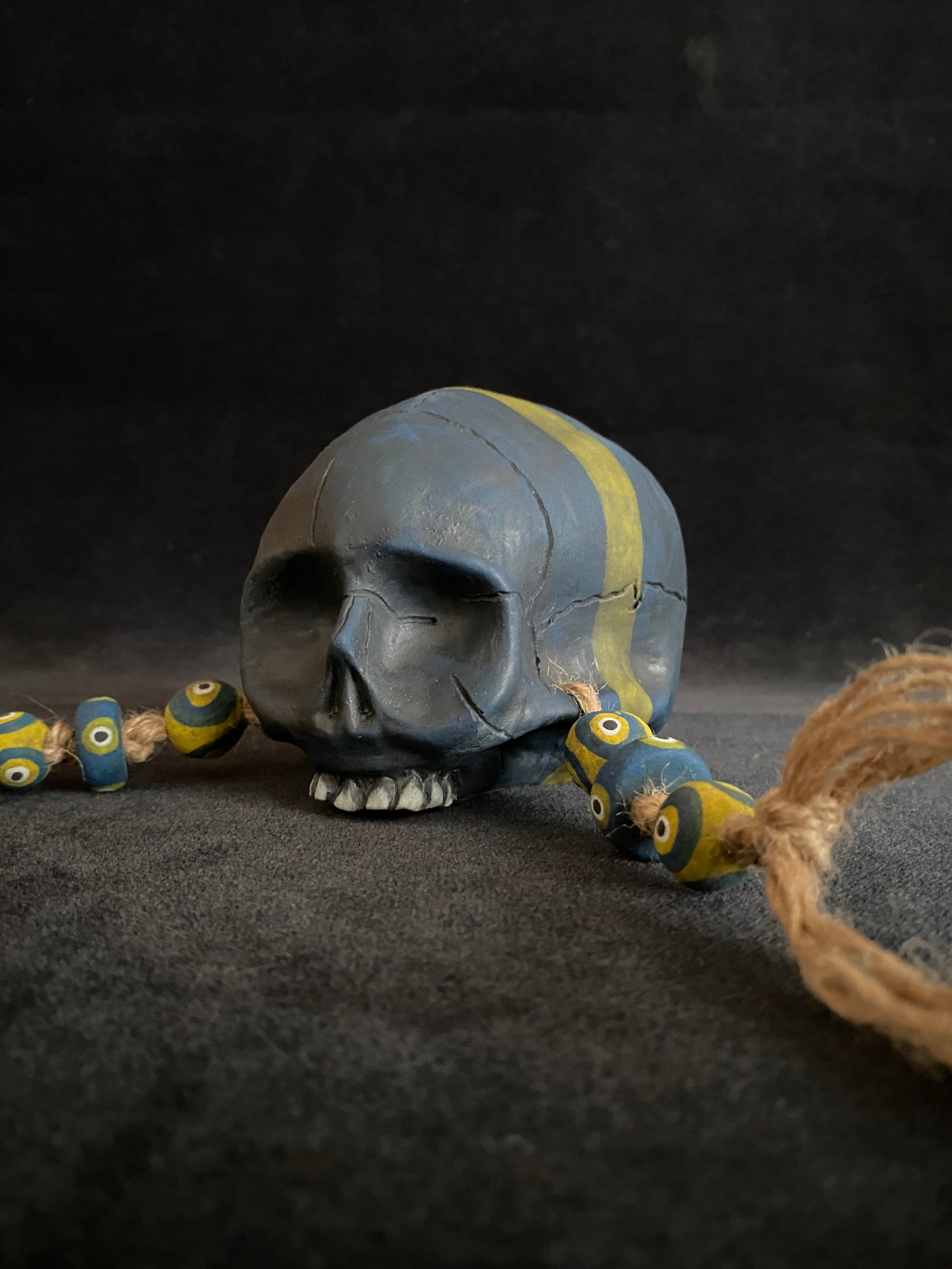 Image of Mini Weathered Blue and Yellow Trophy Skull Mug (ii)
