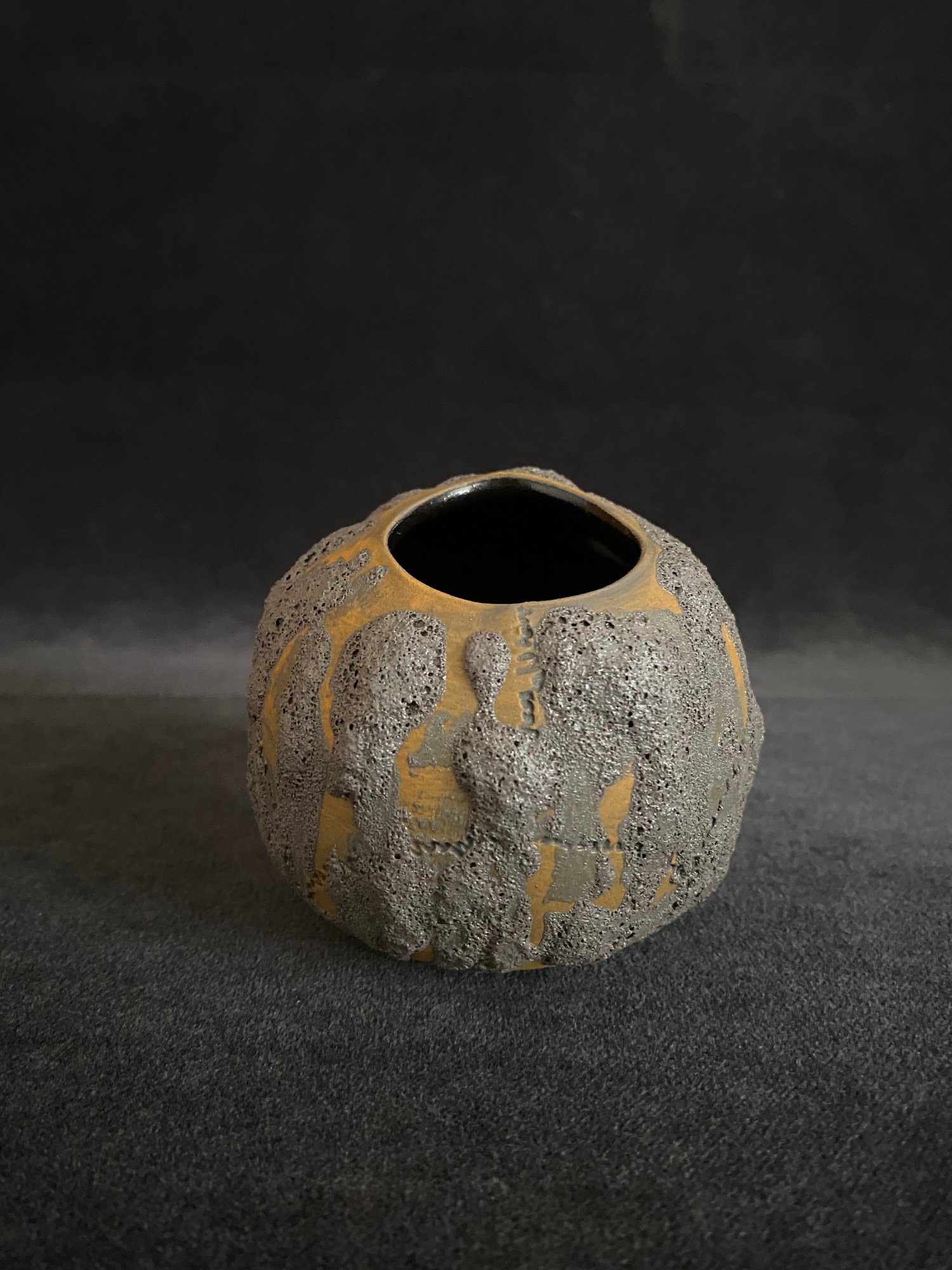 Image of Mini Skull Mug with Running Lava Glaze over Weathered Orange 