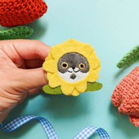 Image 2 of Sunflower Cat Brooch
