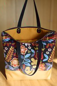 Image 3 of Bold & Beautiful Wool + Wax Tote