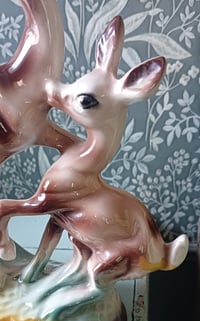 Image 8 of Vase en barbotine, famille de Bambi
