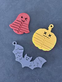 Image 9 of 🎃👻🦇 Spooky Flexi Keychains – Ghost, Pumpkin & Bat Set! 👻🦇🎃