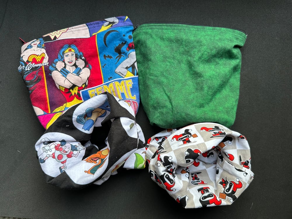 Image of Lined fabric zippered pouch