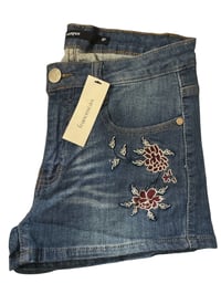 Image 5 of FRANCHESCA’S- HARPER- JEANS SHORTS