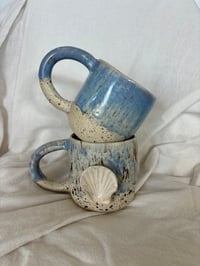 Image 3 of shell mug