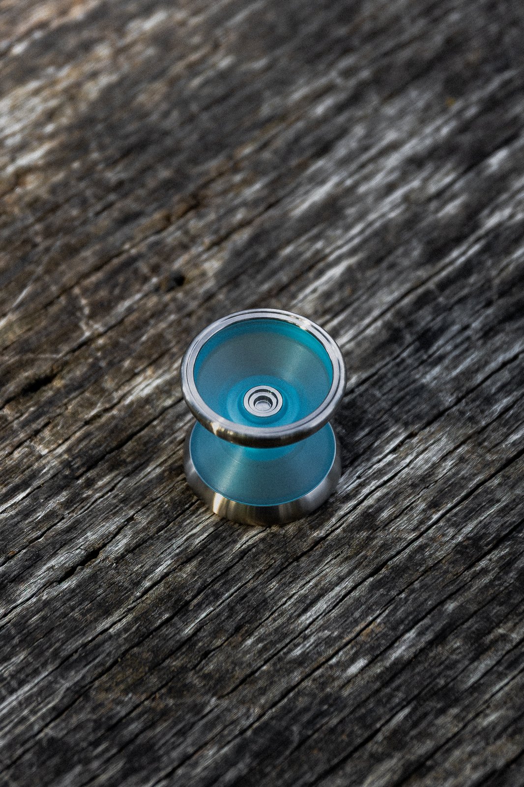 44EMPORIUM - TITANIUM¹ Feather | 44EMPORIUM