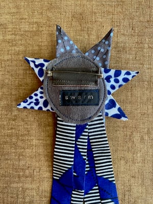 Image of rosette - no. 16