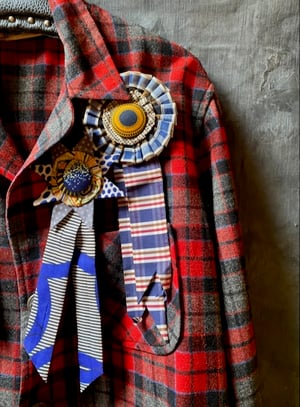 Image of rosette - no. 12