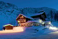 Image 2 of <b>RITIRI YOGA IN NATURA</b>