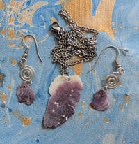 Image 4 of Cape Cod Purple Plum Colored Natural Ocean Tumbled Clamshell Necklace Handmade Coastal Gift