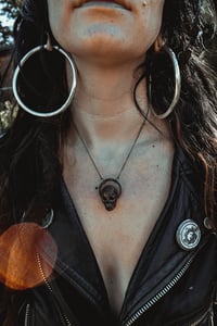 Image 11 of Skull necklace 