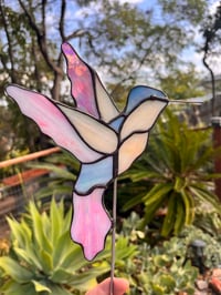 Large Hummingbird Plant Stake - Iridized Pink and Blue