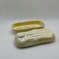 Image 2 of Pale Alien Trinket Coffin Box 2