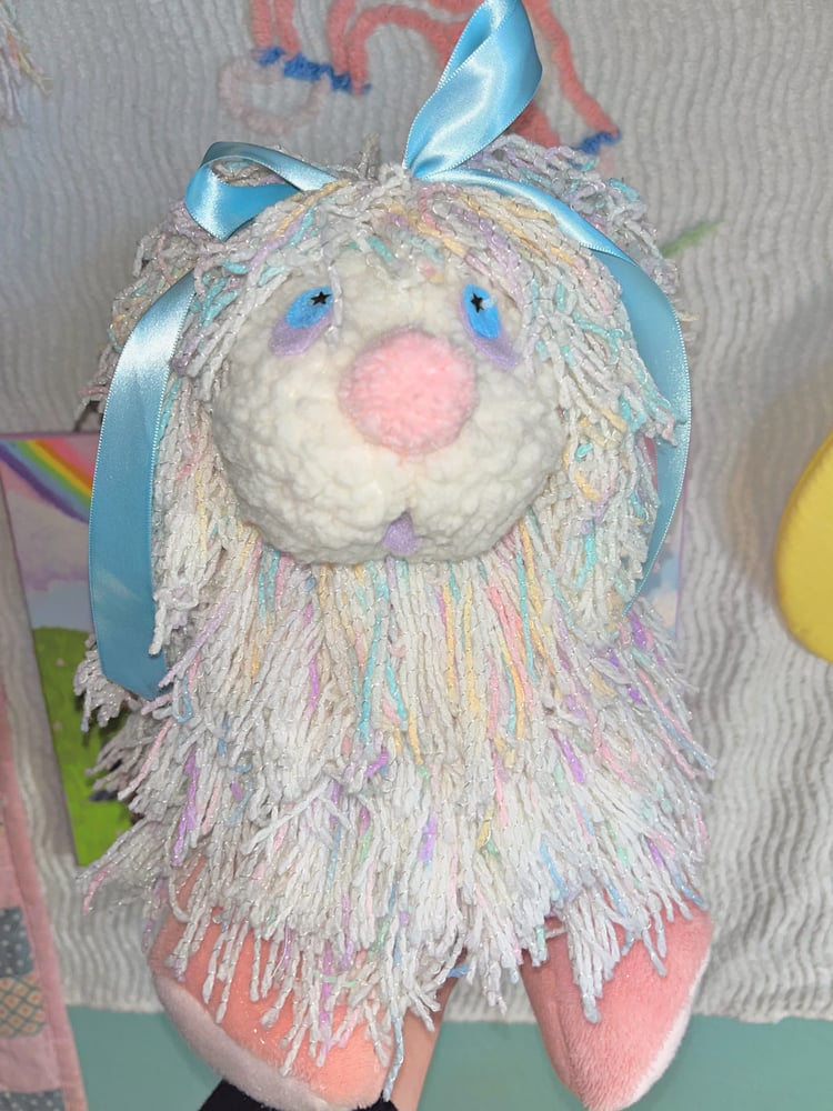 Image of Goofy Twine Moon Mutt! 