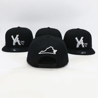 Image 3 of VA SNAPBACK BLACK/WHITE BLACK HEART
