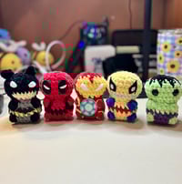 Itty Bitty Superheroes 