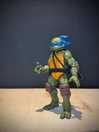 Image 3 of 001/001 LEO RESIN ART TOY