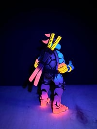 Image 5 of 001/001 MAHOLO LEO RESIN ART TOY