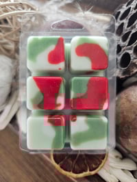 Image 9 of Conifer & Cranberry- a Rockytop Wax Works exclusive custom houseblend fragrance 