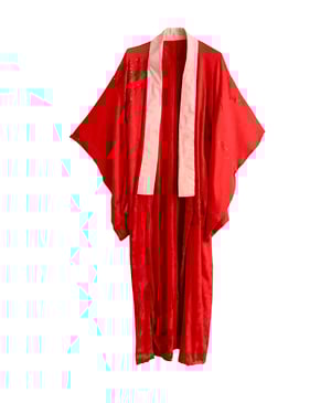 Image of Rød silke kimono dame m. damask vævninger m. gulddrys skyer 'Too Fairy'