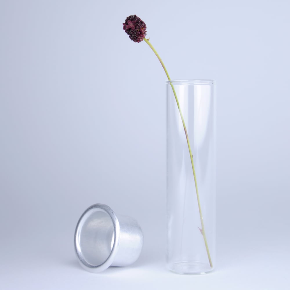 Image of Kerzenhalter-Vasen-Kombi "Pfifferling blau"