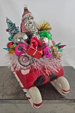 Image of Vintage Ceramic Sleigh w/Santa Holiday Decor
